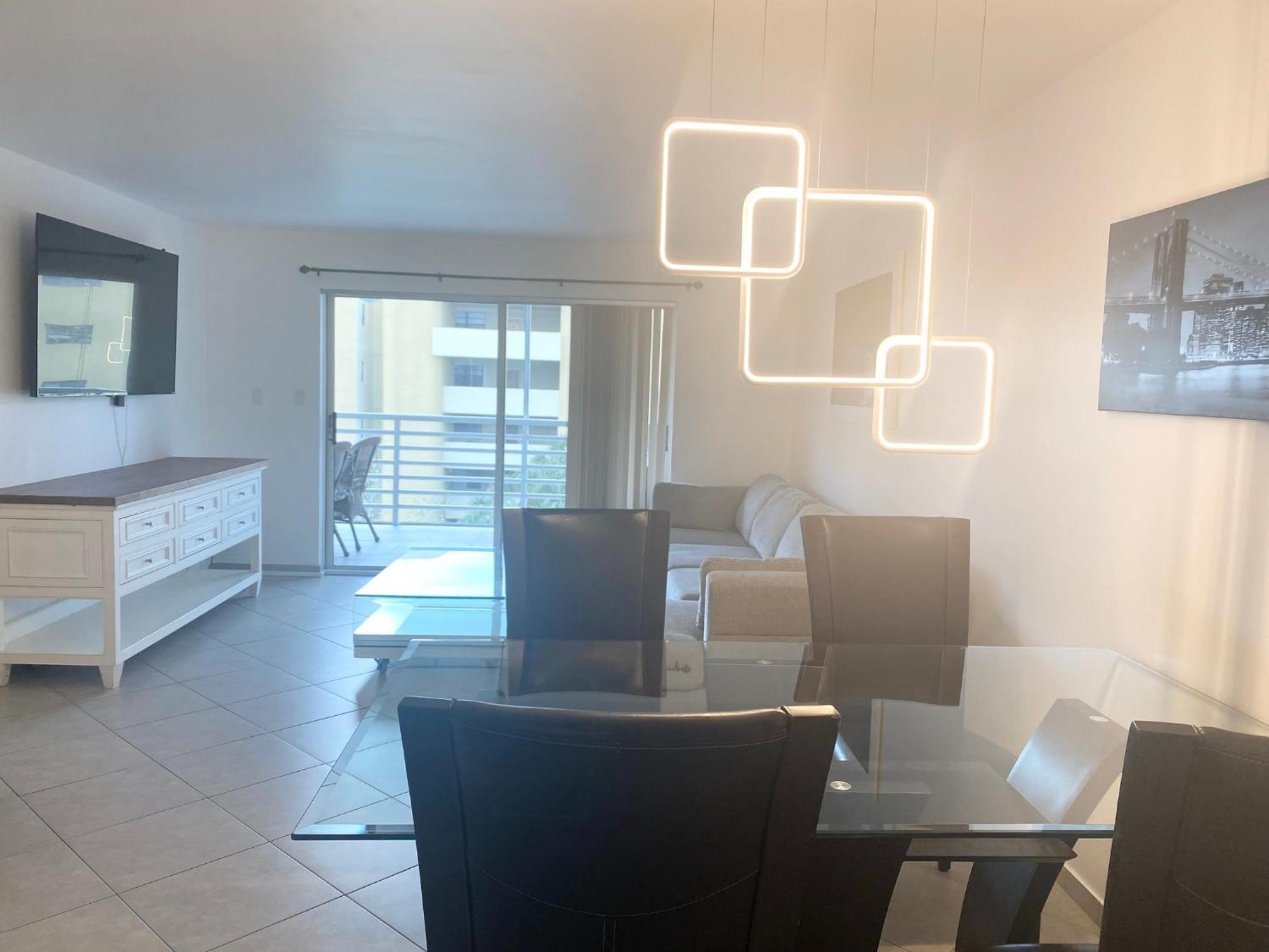 Le Frontenac Villa Sunny Isles Beach Bagian luar foto